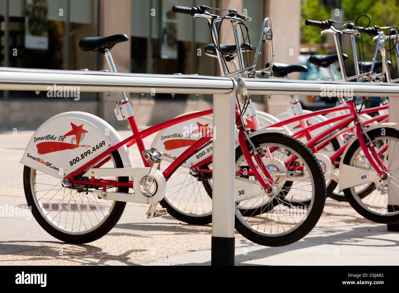 SmartBikeDC Washington DC kurzfristig Zeit Fahrräder Leihfahrräder. Bike-sharing-Station auf der Ecke von Dupont und Massachusetts. Stockfoto