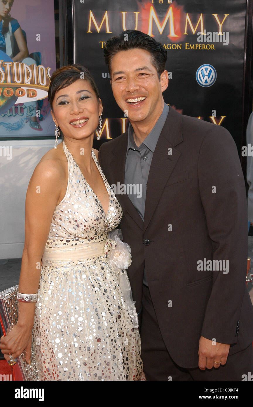 Russell Wong und Frau Los Angeles-Premiere von "die Mumie: Grabmal des Drachenkaisers" bei Gibson Amphitheater Universal Stockfoto