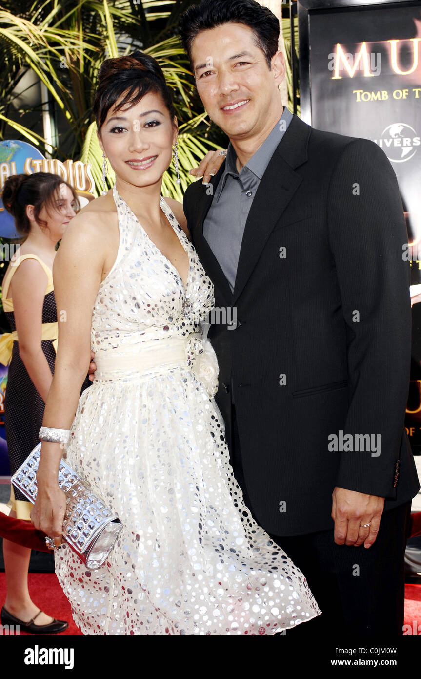Russell Wong und Frau Los Angeles-Premiere von "die Mumie: Grabmal des Drachenkaisers" bei Gibson Amphitheater Universal Stockfoto