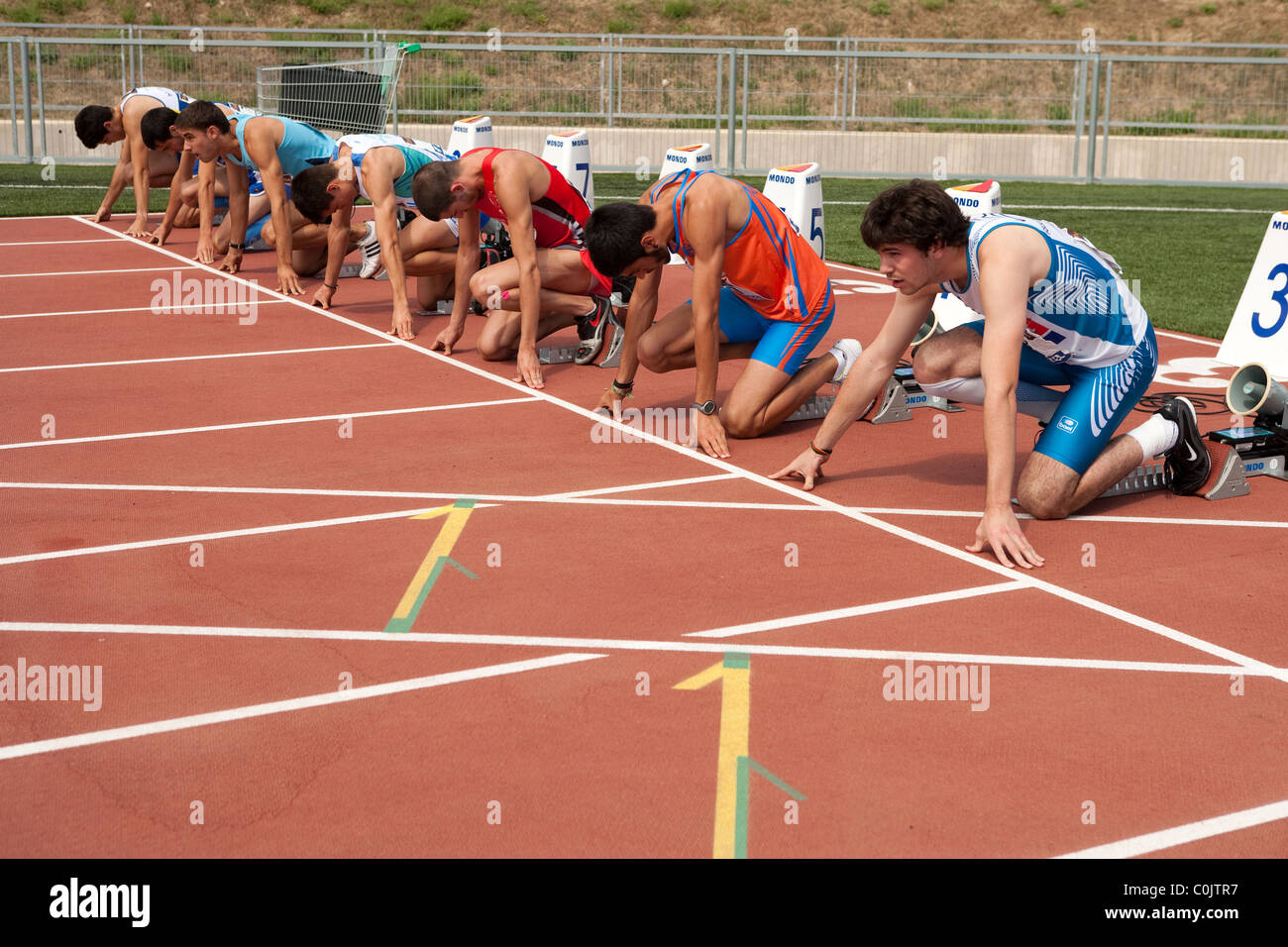 Erwachsenen Athleten am Start Rennen Außenbahn Sport Outdoor-Leichtathletik-Wettbewerb WM Spanien, 3. Juli 4. 2010-Mallorca Stockfoto