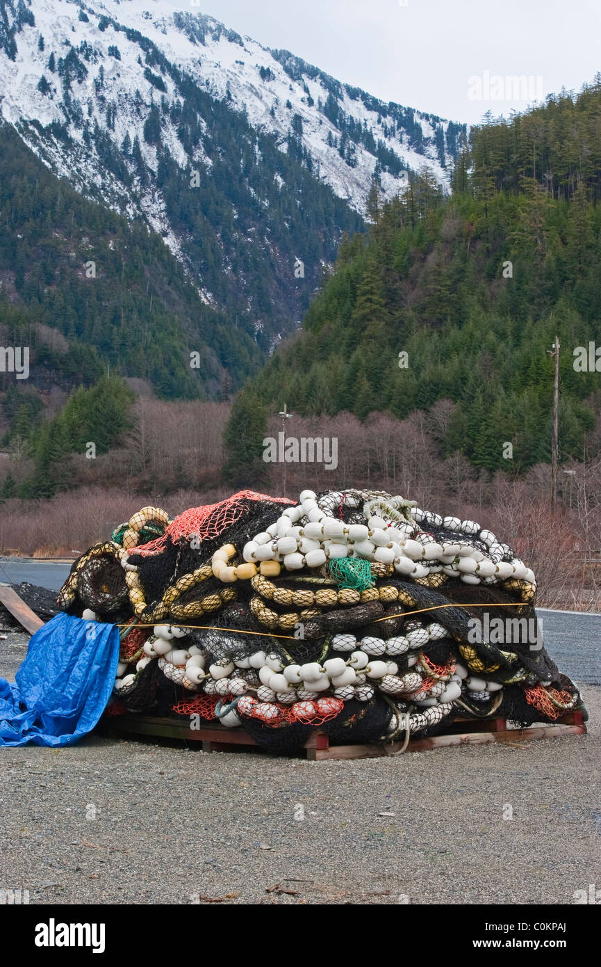 Hering und Lachs Angeln Ringwaden gestapelt in Silver Bay Seafood-Aufbereitungsanlage in Sitka, Alaska. Stockfoto