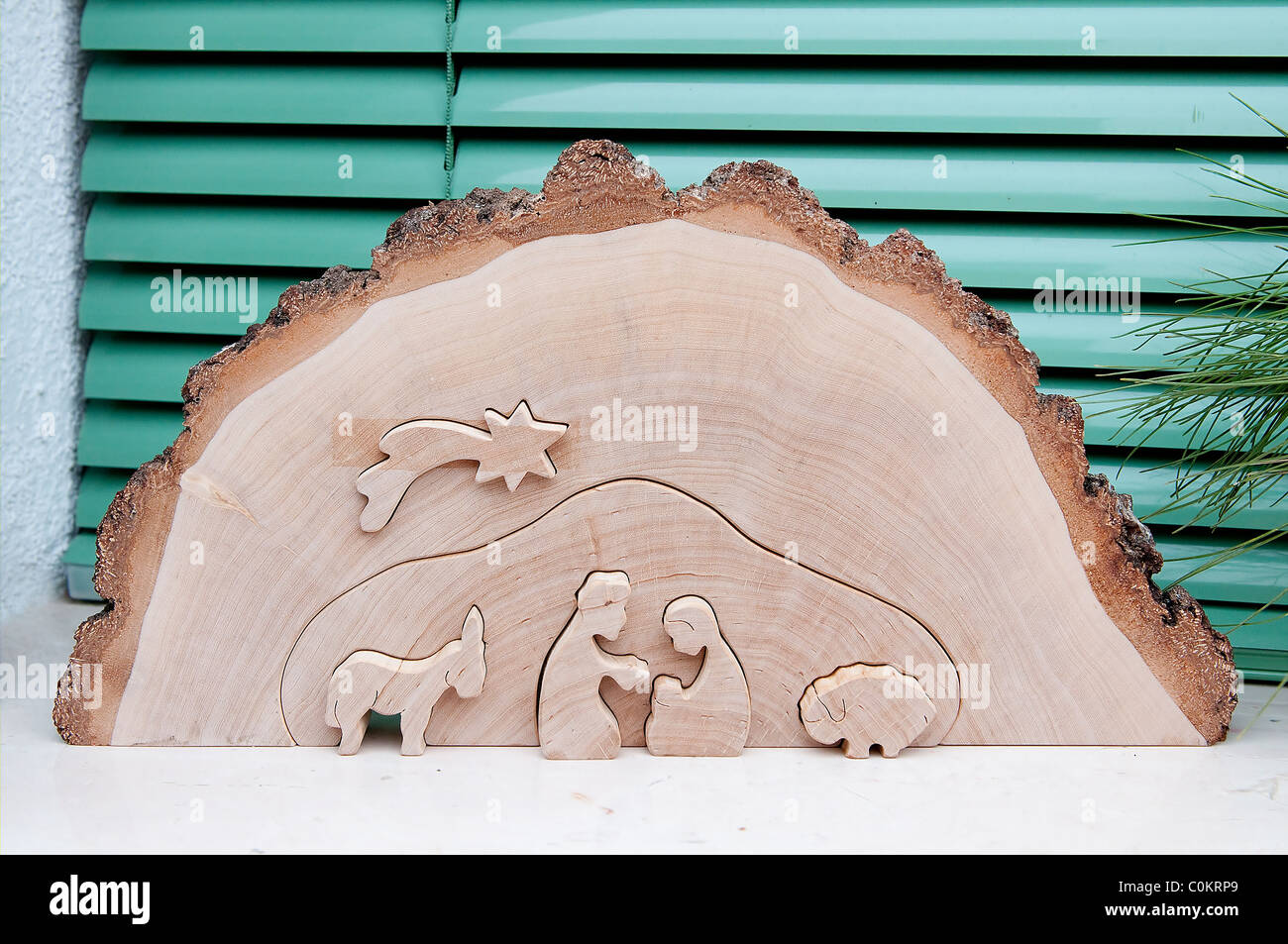 Weihnachts-Dekoration im Fenster in Burano Stockfoto