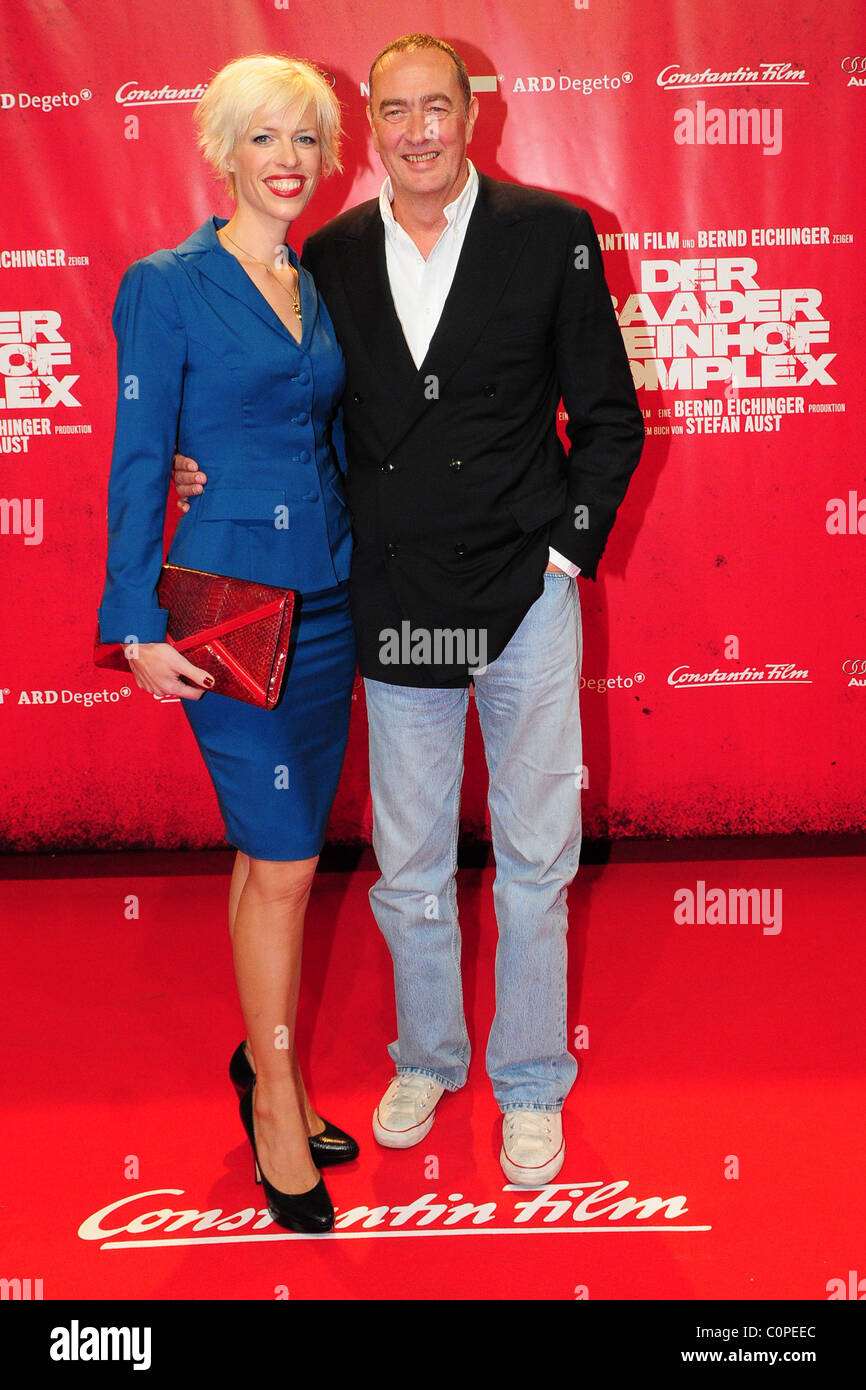 Bernd Eichinger und Frau Katja Hofmann "Der Baader Meinhof Komplex" Berlin premiere bei Delphi Filmtheater Kino Berlin, Stockfoto