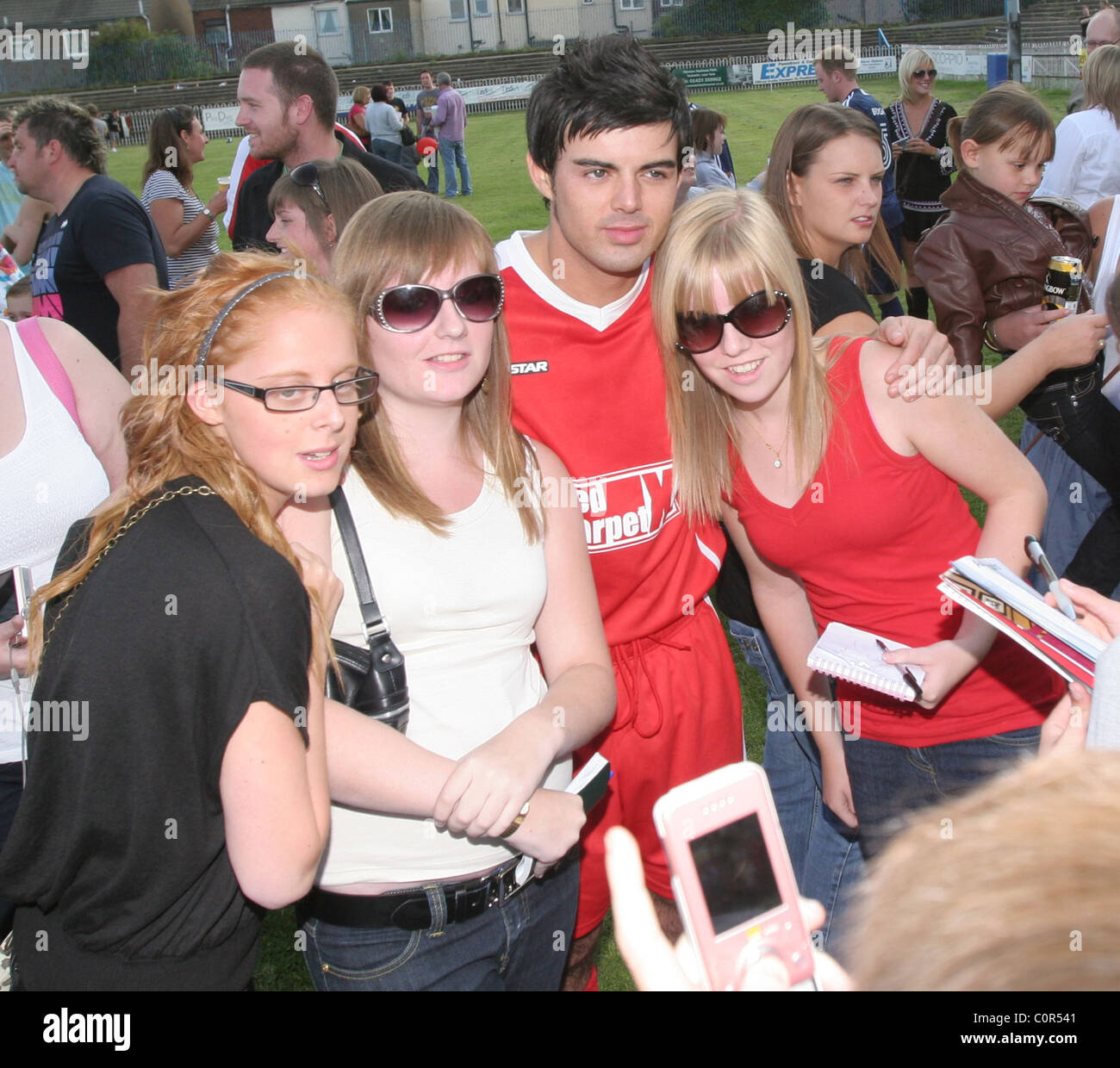 Anthony Hutton Emmerdale All Stars V The Red Carpet Charity Fußball zugunsten DebRA im Hause Featherstone Rovers West Stockfoto