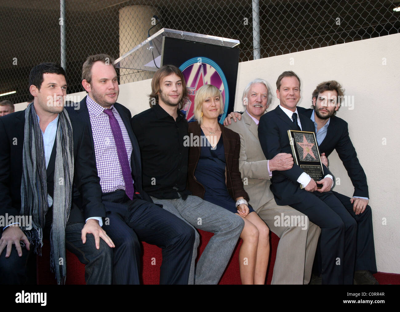 Familie Kiefer Sutherland, Kiefer Sutherland und Donald Sutherland erhält den 2,377th Stern auf dem Hollywood Walk von Fame Los Stockfoto