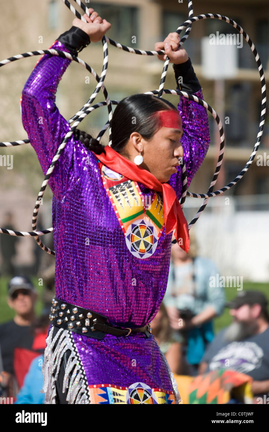 Tony Duncan, Champion bei den 2011 World Championship Hoop Dance