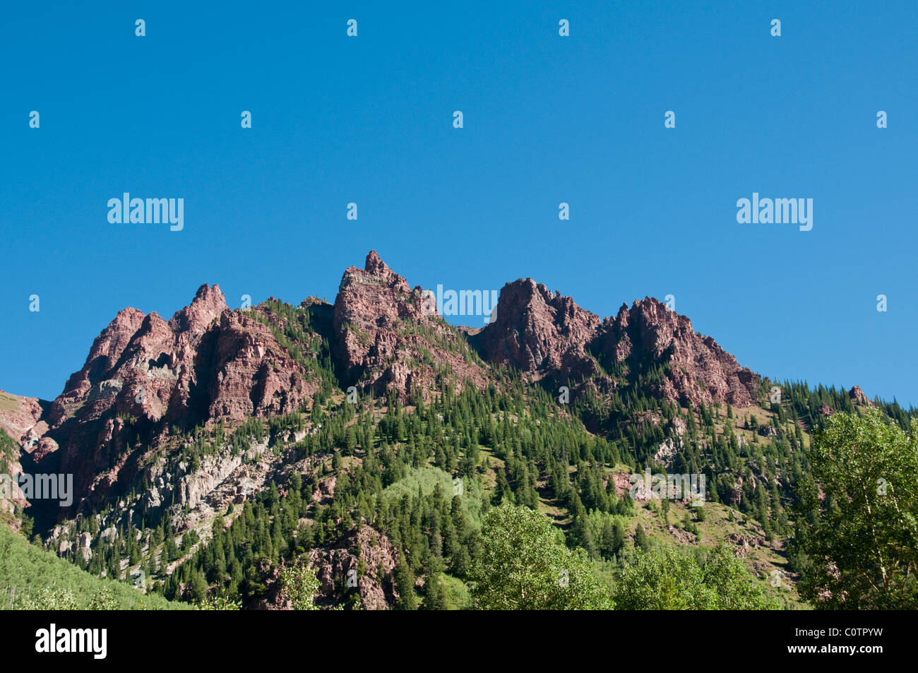 South & Norden Maroon Berggipfel, Erholungsgebiet, Aspen, Maroon Bells landschaftlich reizvollen Gegend, White River National Forest, Colorado, USA Stockfoto