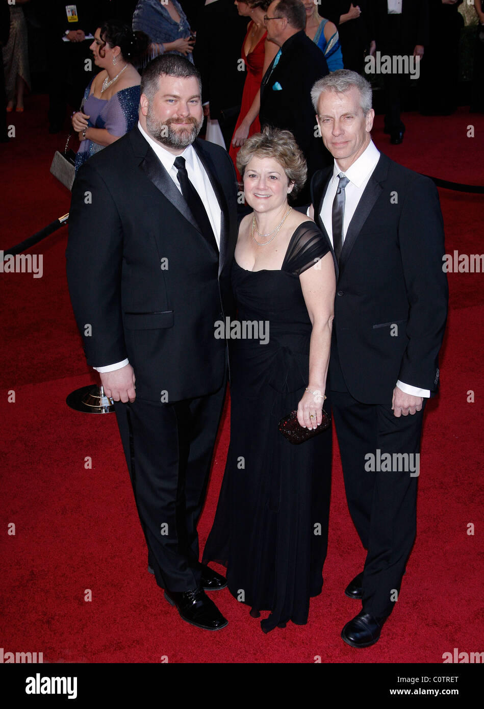 CHRIS SANDERS BONNIE ARNOLD & DEAN DEBLOIS 83. ACADEMY AWARDS RED CARPET ANKÜNFTE KODAK THEATRE LOS ANGELES KALIFORNIEN USA Stockfoto