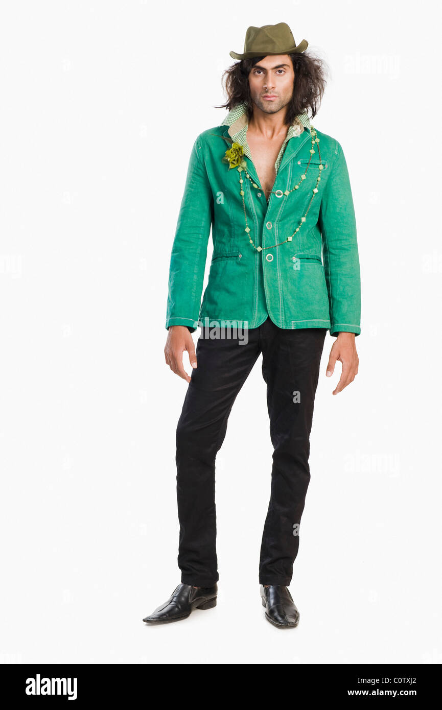 Male fashion model Ausgeschnittene Stockfotos und -bilder - Alamy