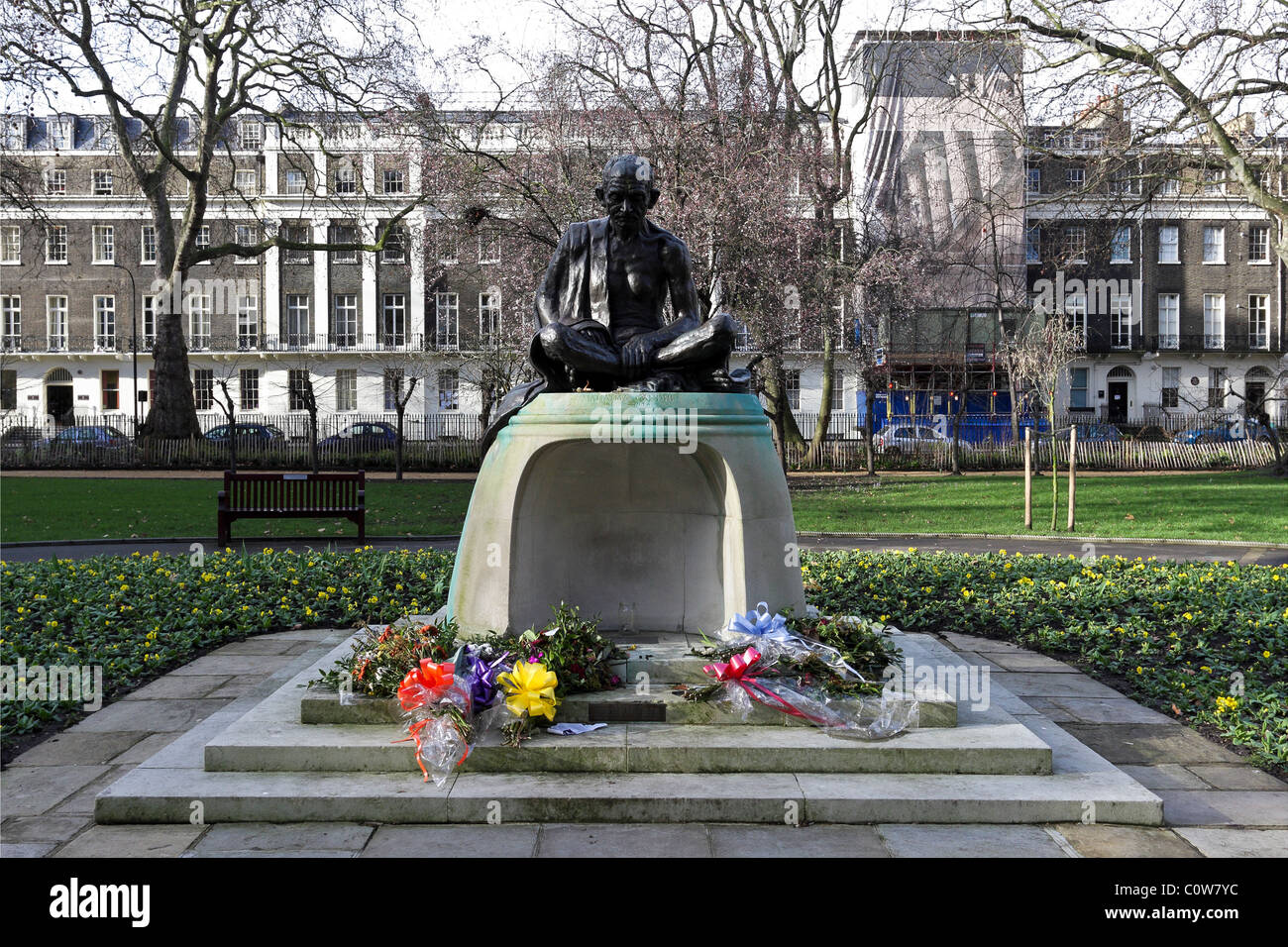 Statue von Mahatma Gandhi in Tavistock Square, London, England. Stockfoto