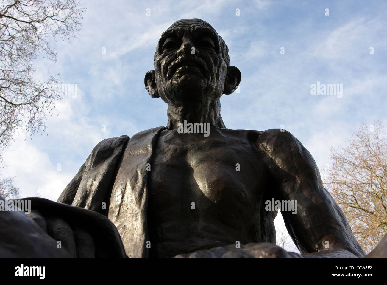 Statue von Mahatma Gandhi in Tavistock Square, London, England. Stockfoto