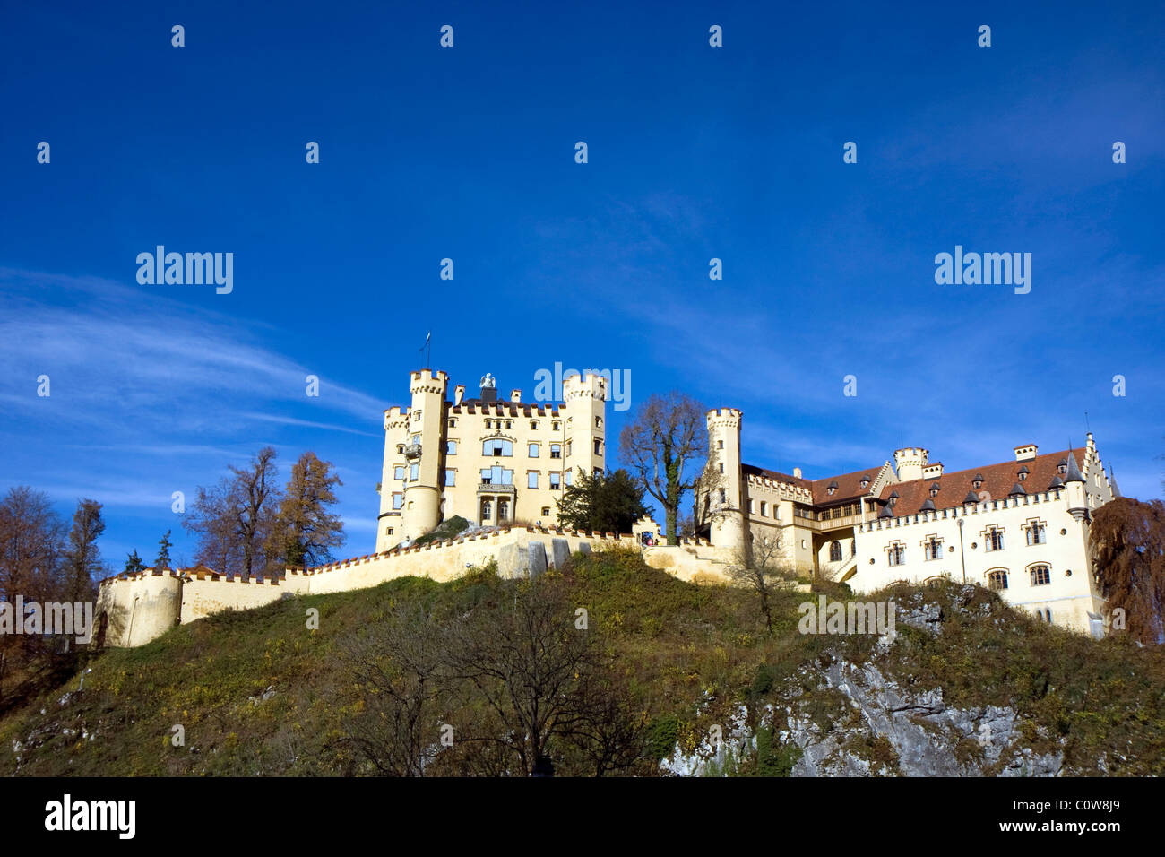 Hohenschwangau Schloss in Bayern, Deutschland und befindet sich auf einem Berg nahe der Stadt Füssen in Bayern Stockfoto