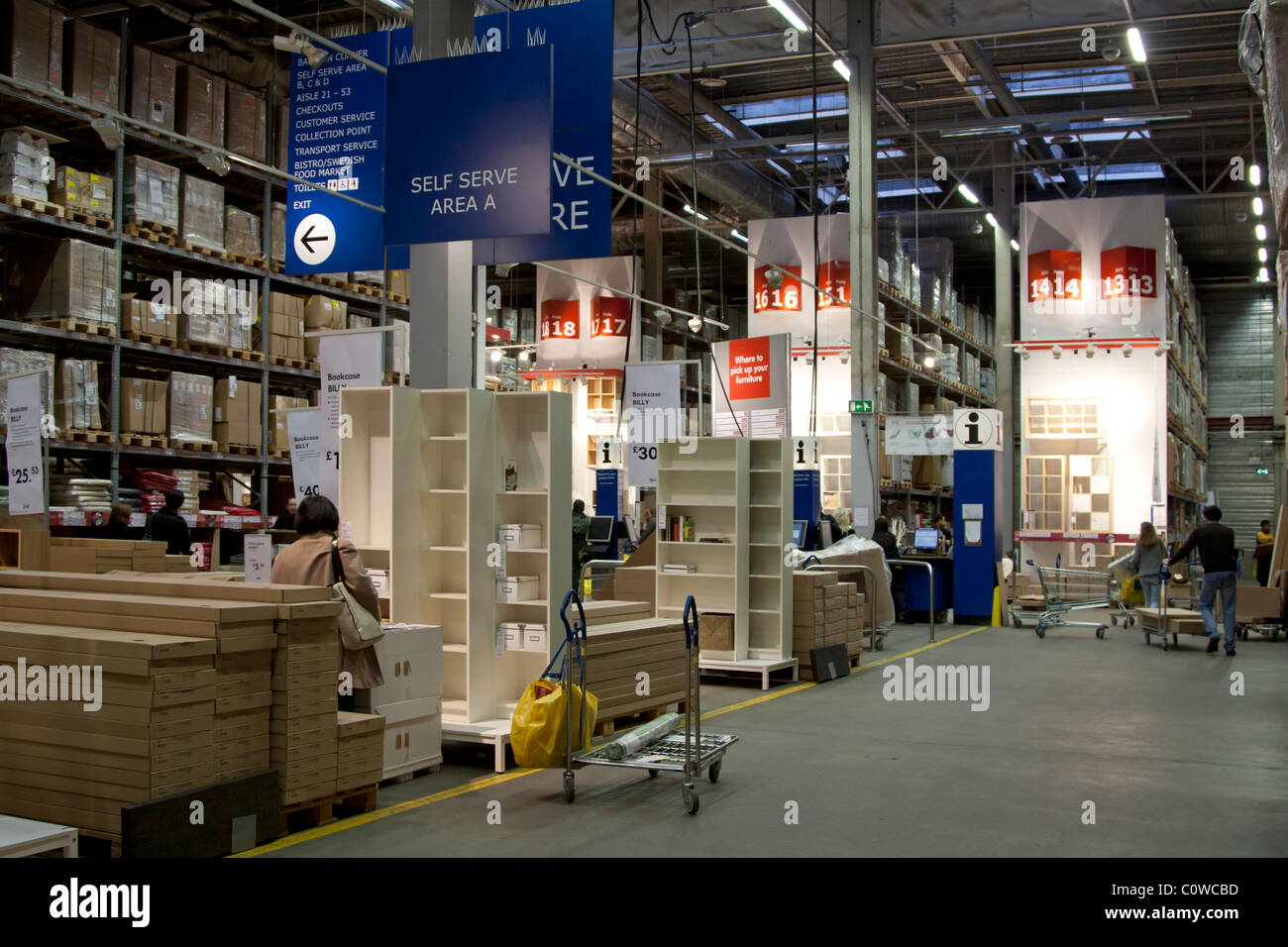 IKEA Self-Service-Sammlung-Isles - Wembley - London Stockfoto