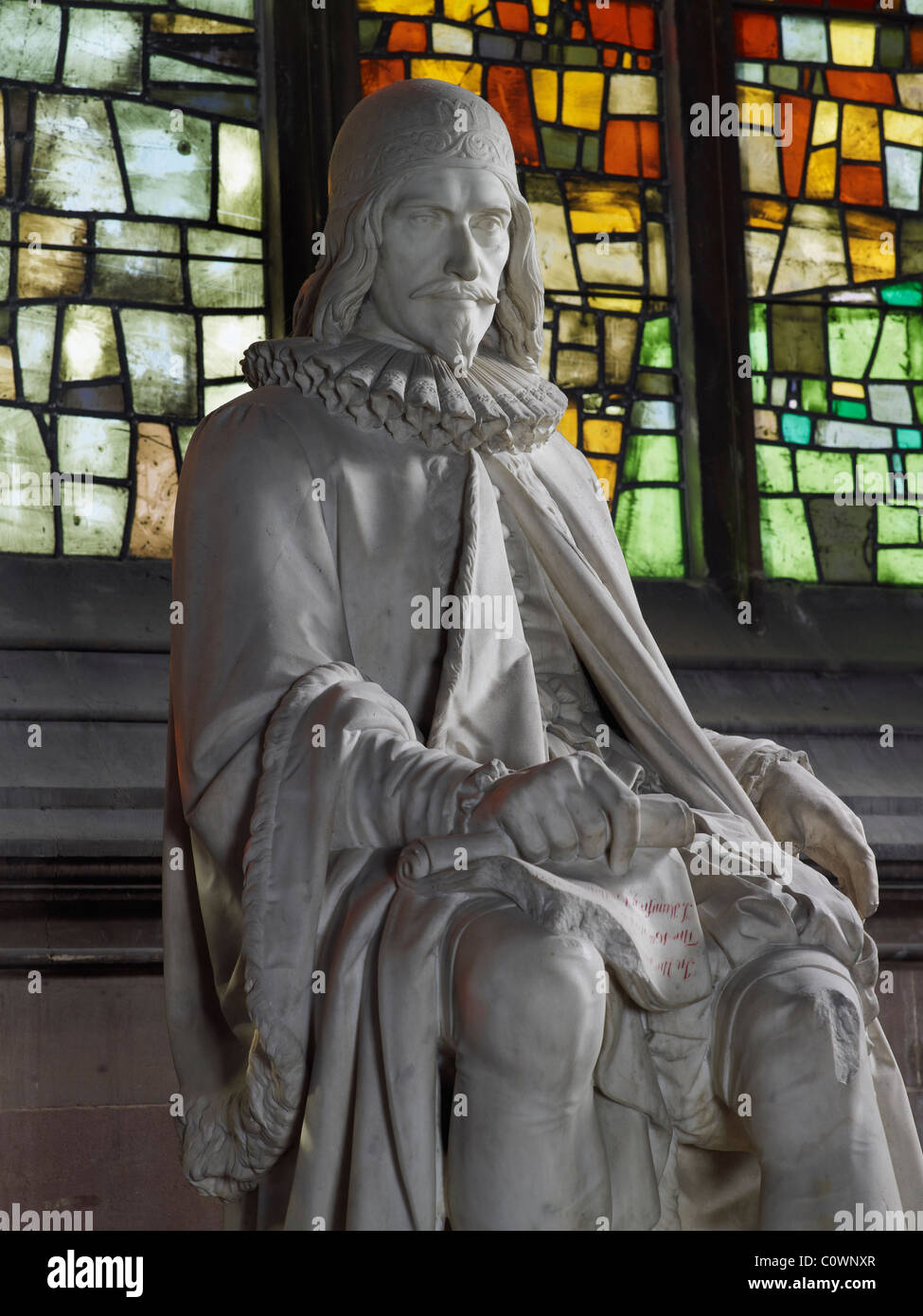 Manchester Kathedrale Statue von Humphrey Chetham Stockfoto