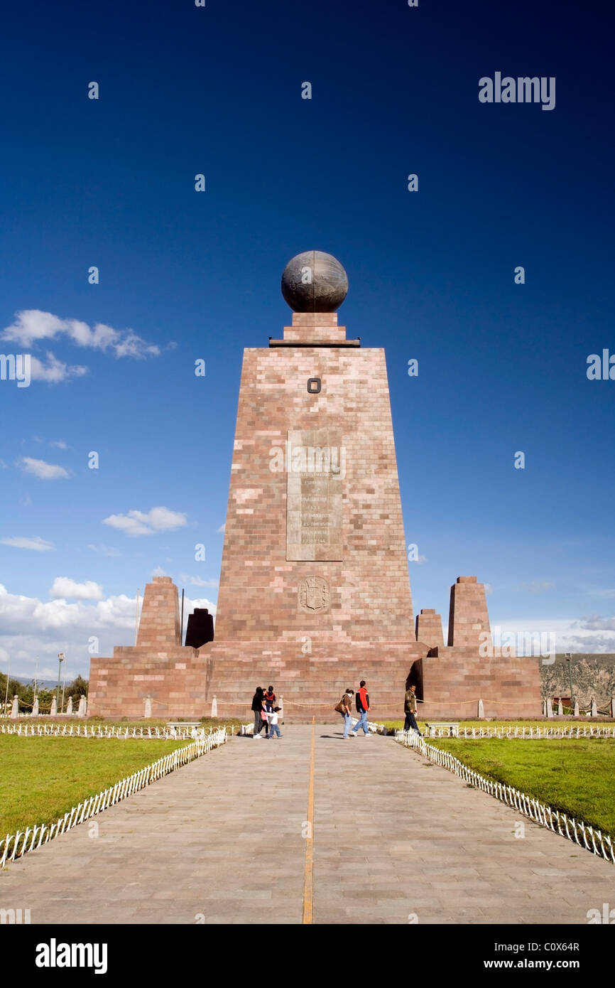 Äquatorial-Denkmal - Mitad del Mundo - in der Nähe von Quito, Ecuador Stockfoto