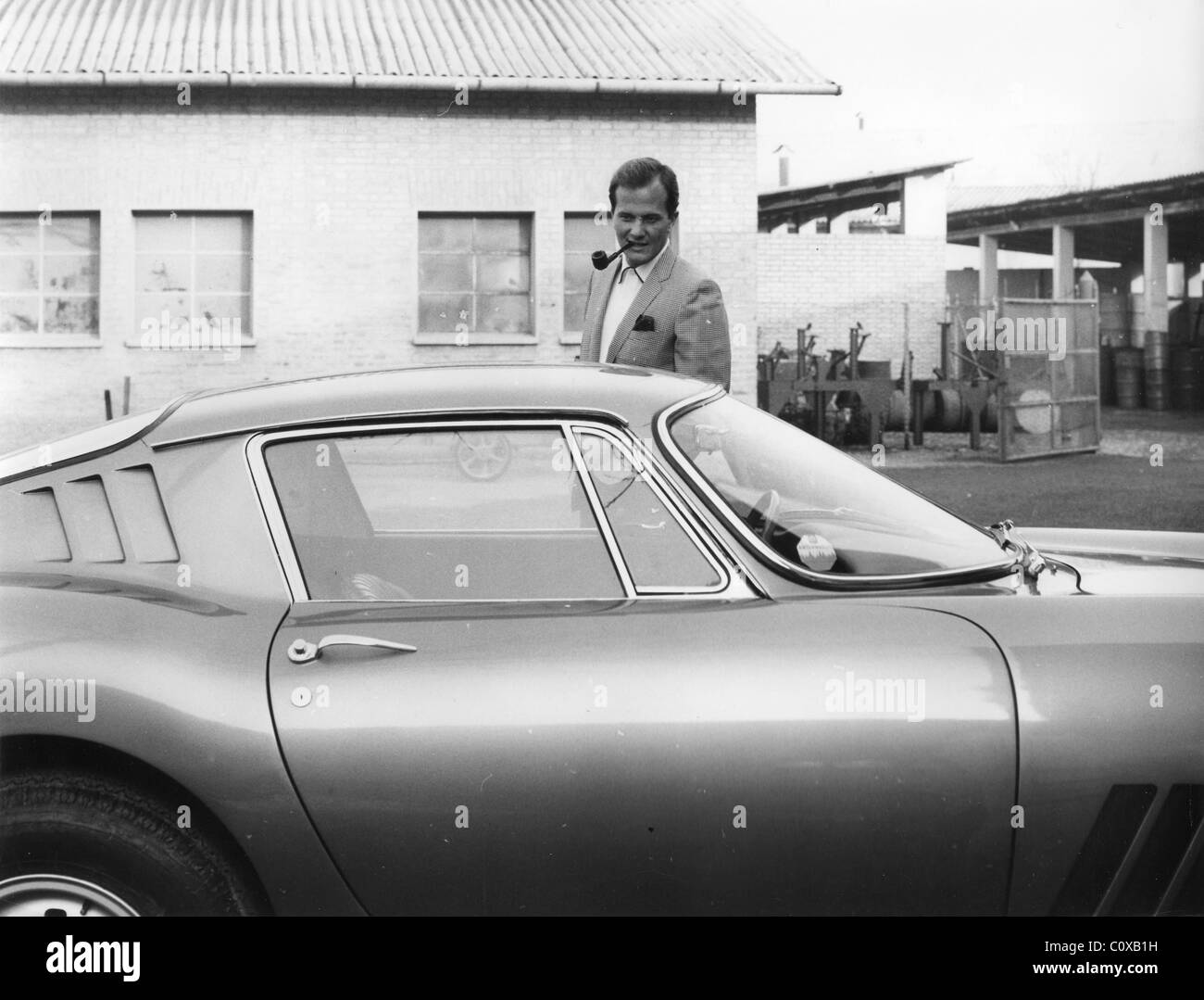 PAT BOONE U.S. Sänger mit seinem Ferrari über 1965 Stockfoto