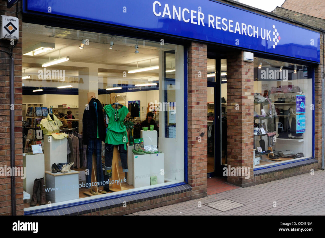 Cancer Research UK Charity Shop, Burleigh Street, Cambridge, England, Großbritannien Stockfoto