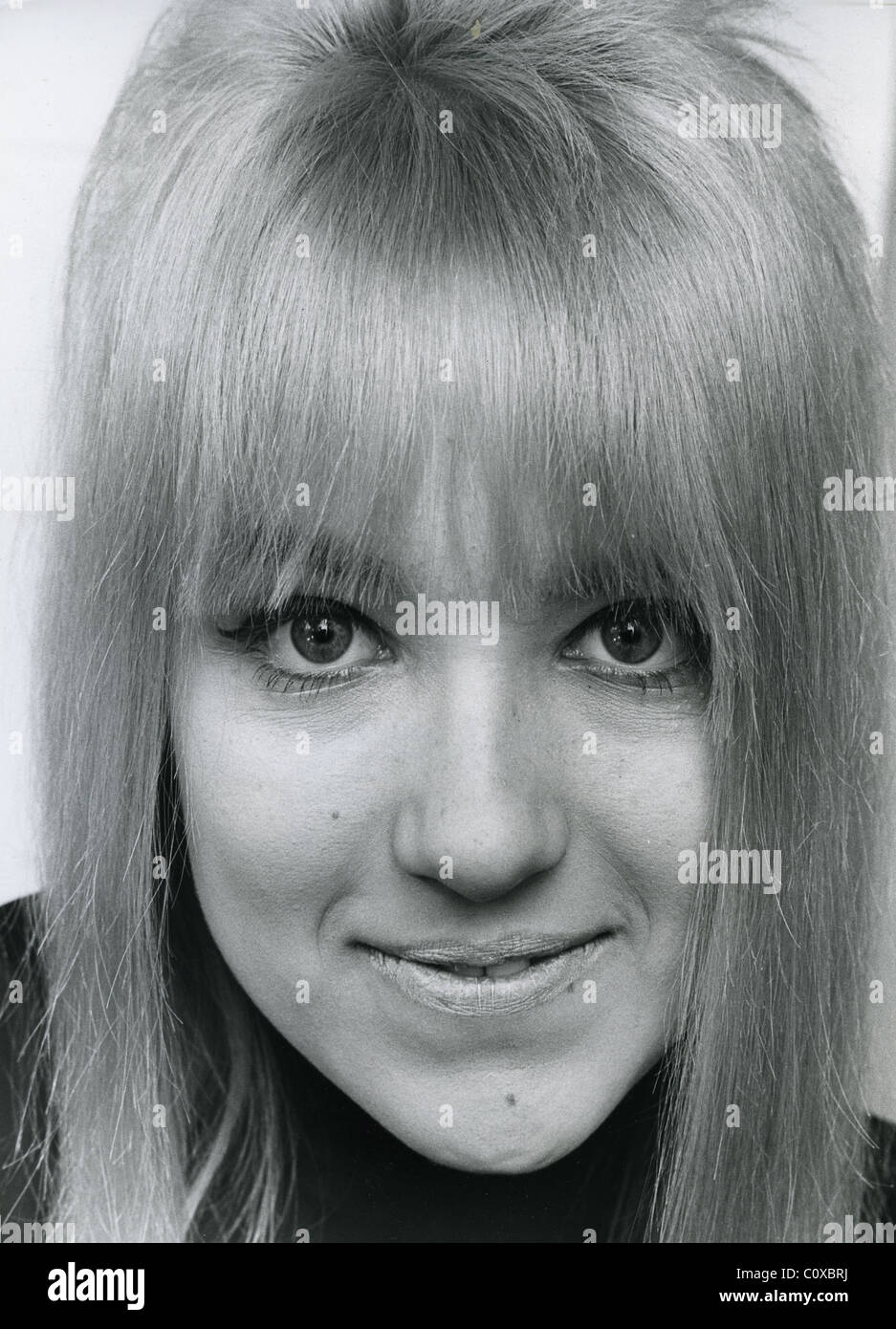 Funkeln UK Pop-Sängerin (richtiger Name Lynn Ripley) im Dezember 1964. Foto Tony Gale Stockfoto