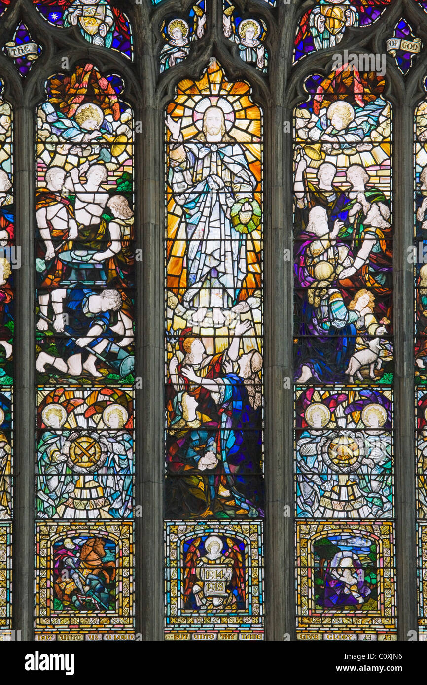 Das Kitching Krieg Memorial Fenster durch James Ballantine Edinburgh im Jahr 1932. Holy Trinity Church, Hull, East Yorkshire. Stockfoto