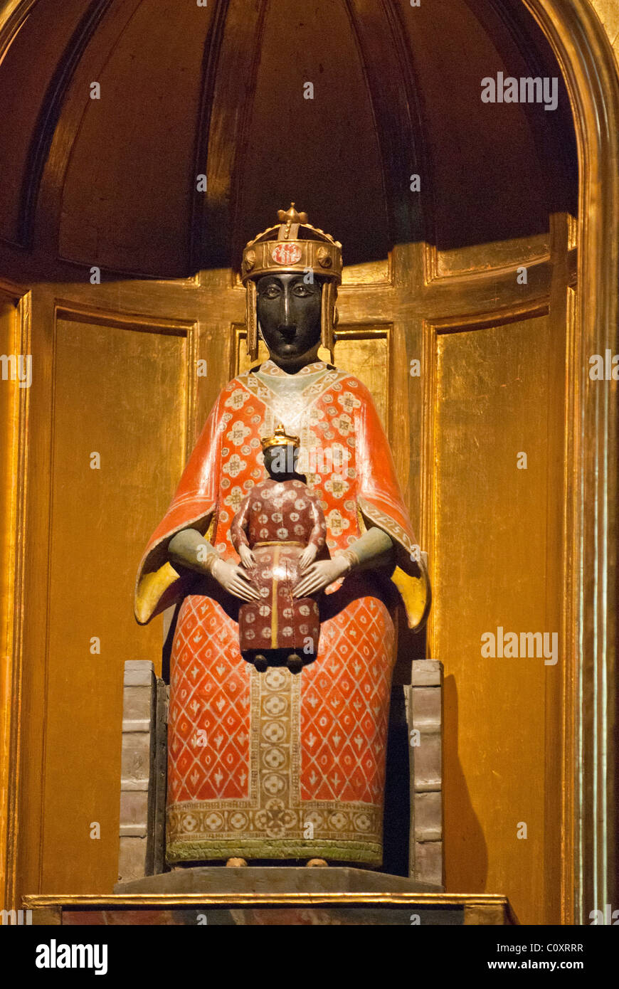 Schwarzen Madonna und Kind Le Kathedrale Notre-Dame du Puy, Le Puy-En-Velay, Auvergne Frankreich. Stockfoto