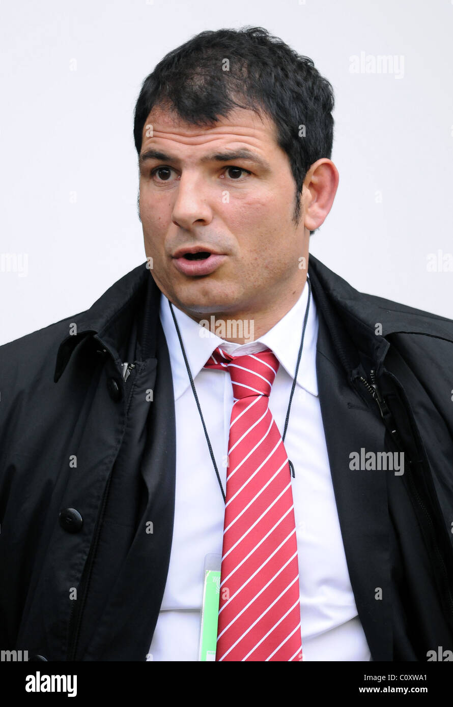 MARC LIÈVREMONT Frankreich COACH TWICKENHAM LONDON ENGLAND 26. Februar 2011 Stockfoto