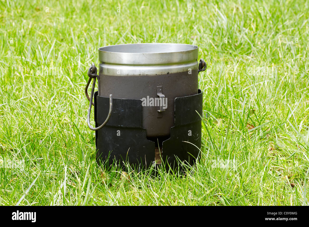 Schwedische Armee Tangia Mess Kit zum Garen von Lebensmitteln Stockfoto