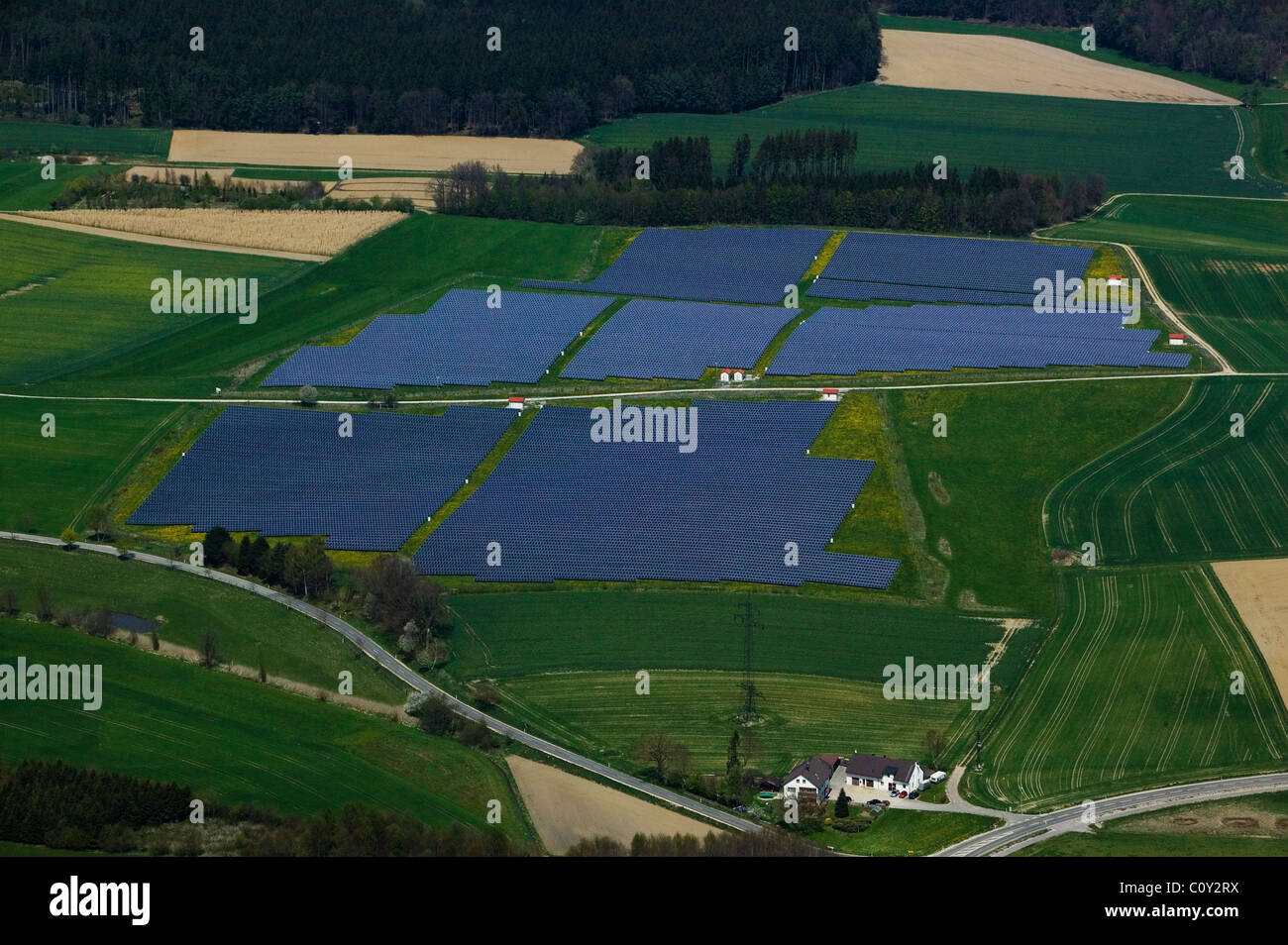 Luftaufnahme über Solarenergie Bauernhof Bayern Deutschland Stockfoto