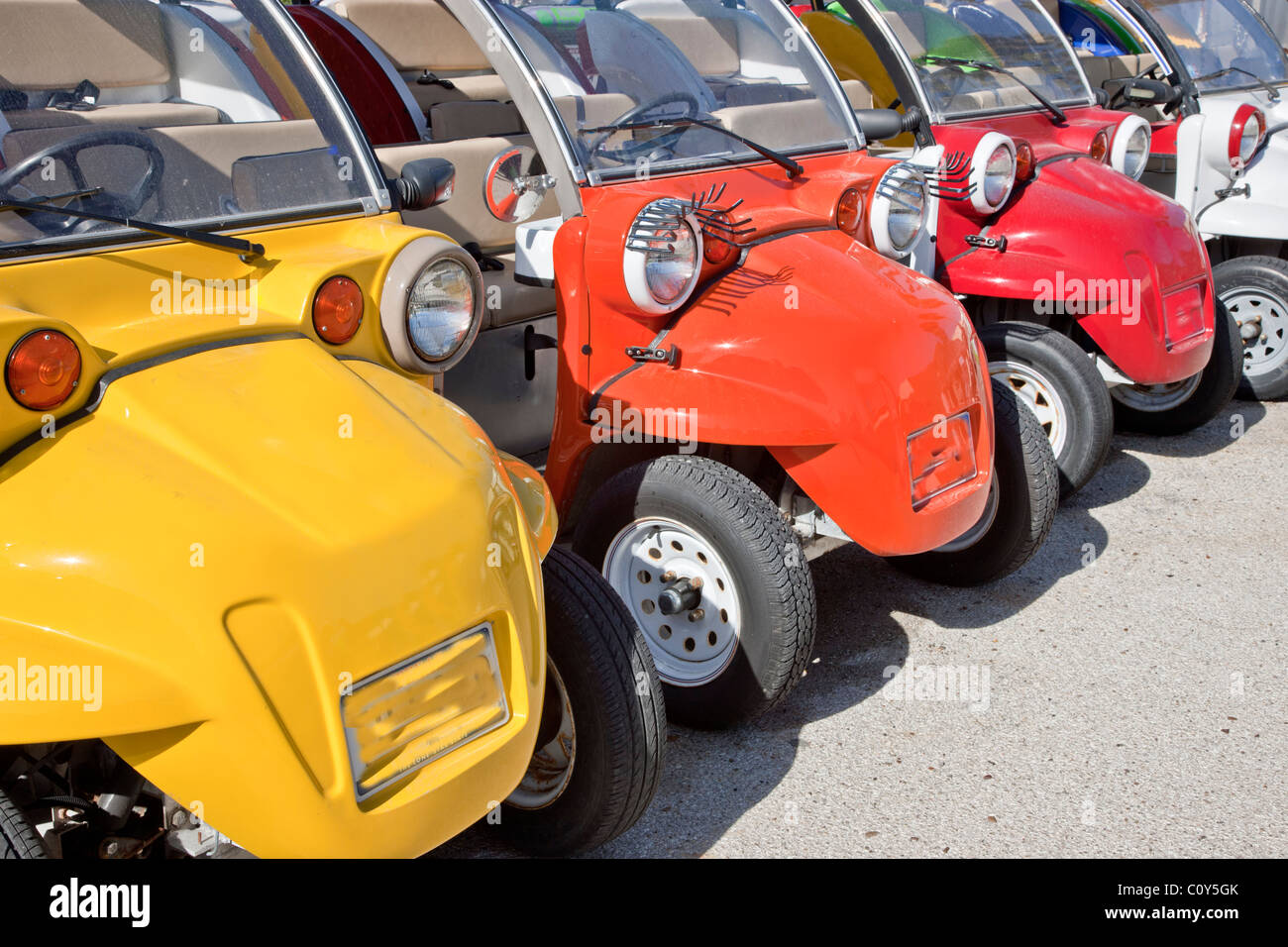 Buntes elektrische Buggys Stockfoto