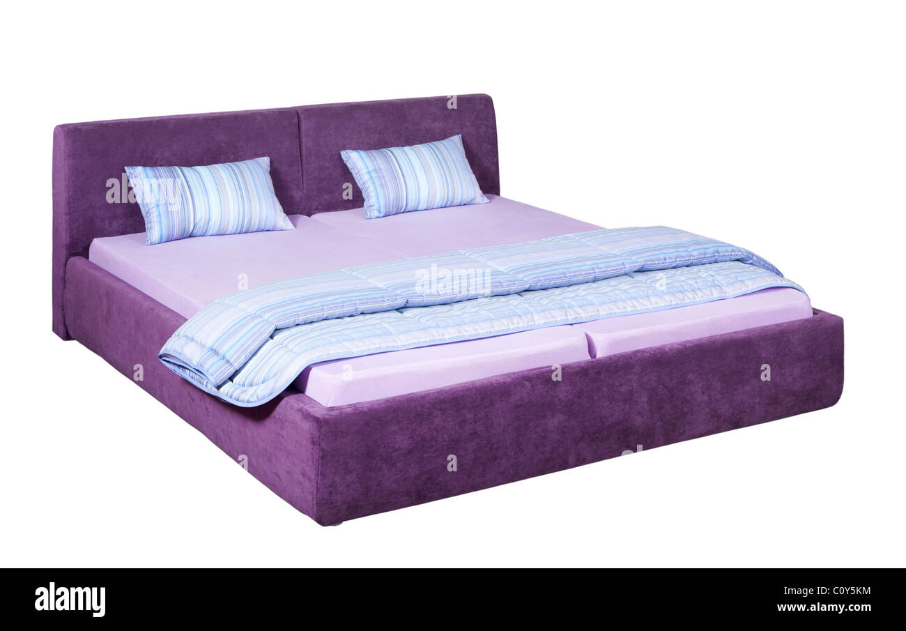 Wildleder-Doppelbett mit leichten blauen Bettwäsche Stockfoto