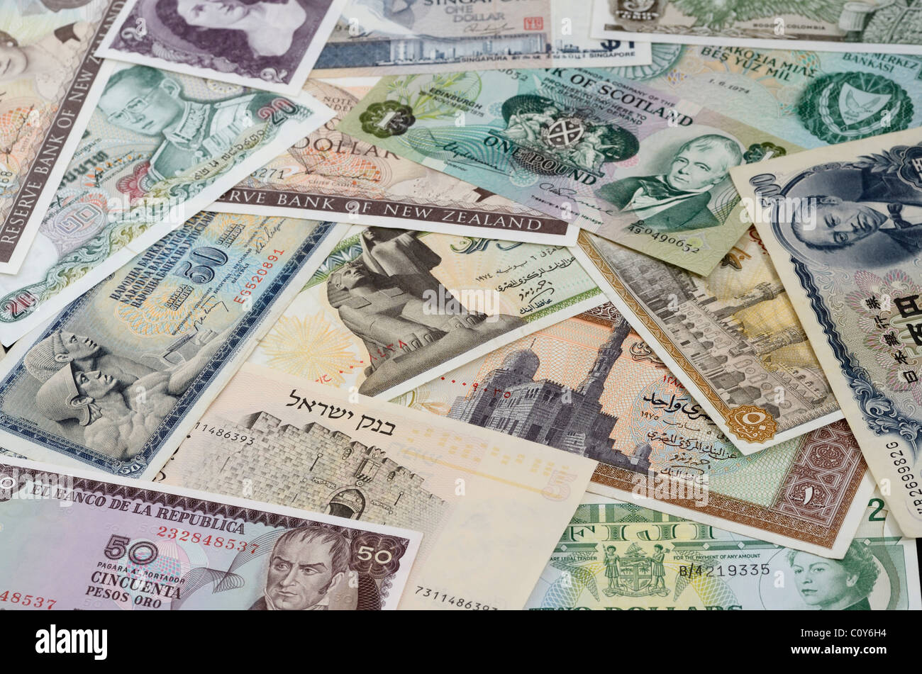 Sammlung von alten Banknoten Bargeld Geldscheine aus der ganzen Welt Stockfoto