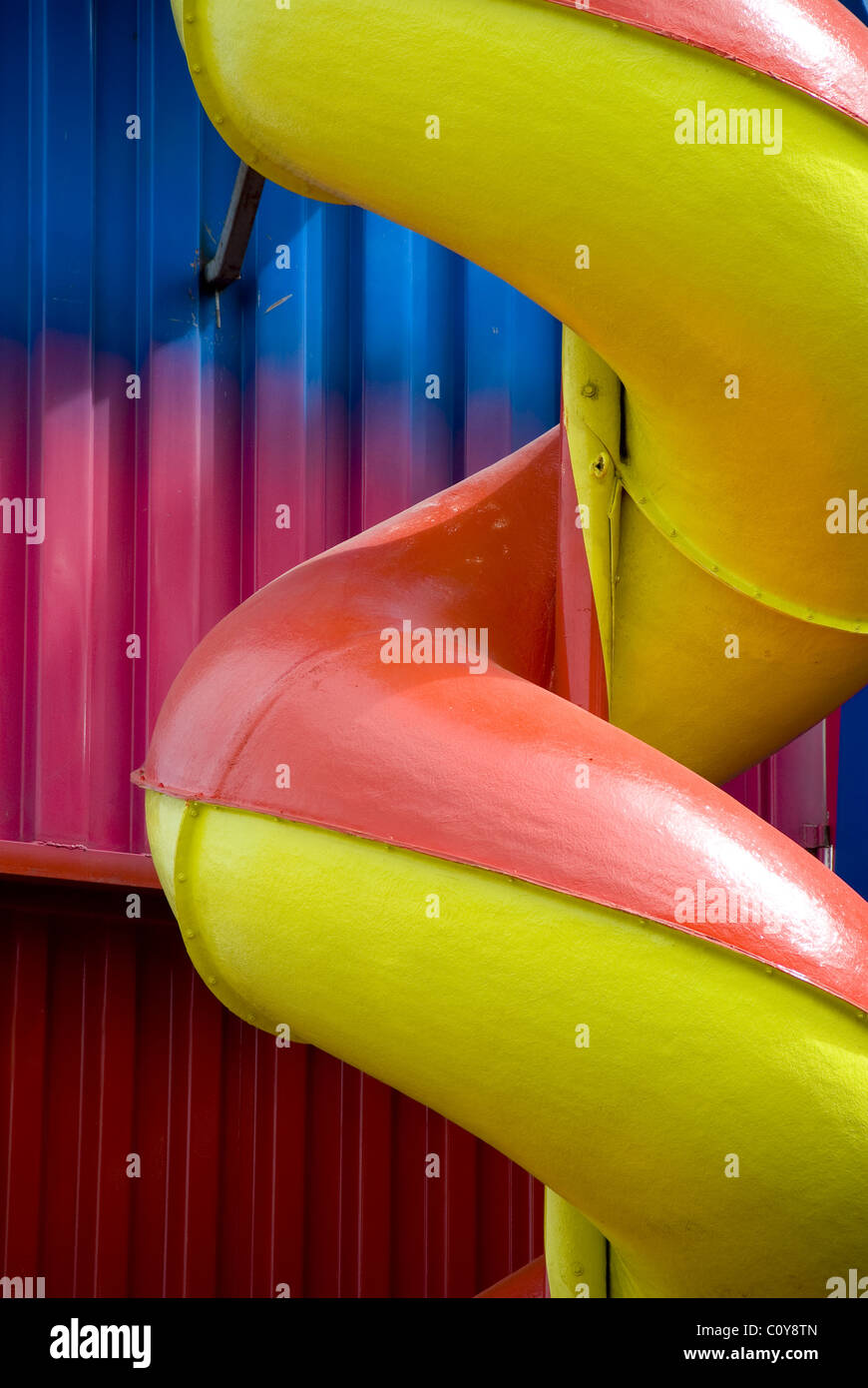 Farbenfrohe Kinderrutsche bei der Royal Adelaide Show, Adelaide, South Australia. Stockfoto
