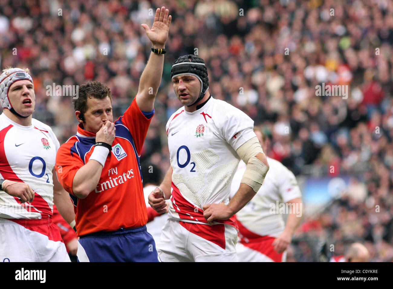 Der Schiedsrichter während des Spiels. England Vs South Africa International Rugby Spiel in Südafrika gewann 42-6 Twickenham, England- Stockfoto