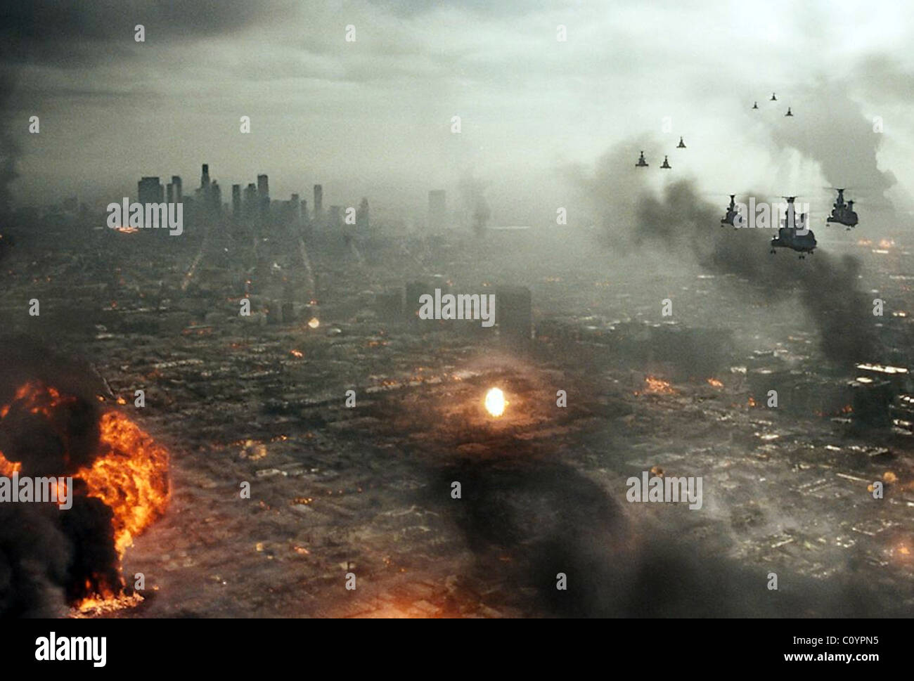 BATTLE OF LOS ANGELES 2011 Global Asyl film Stockfoto