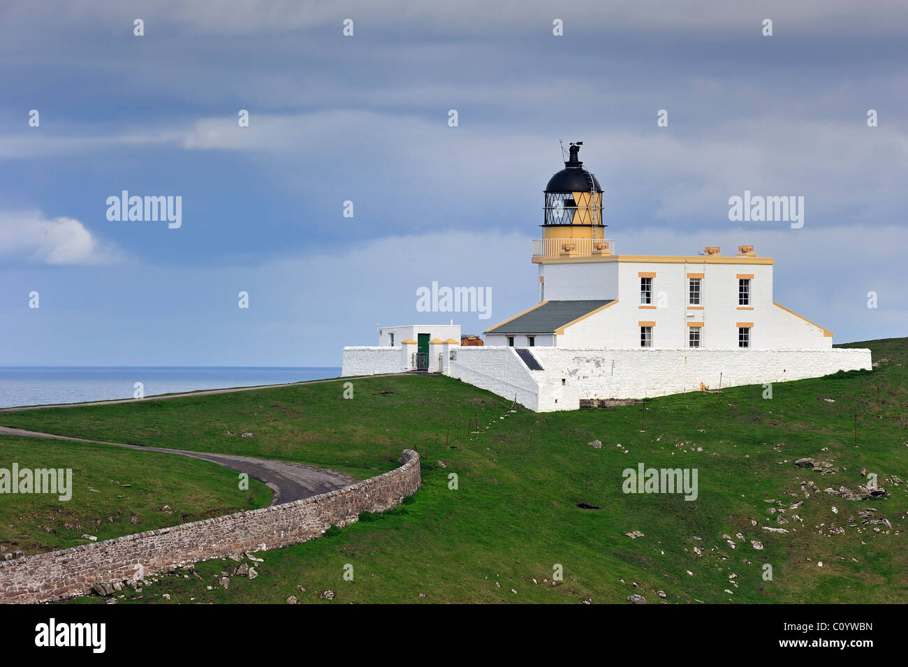 Die Stoner Head Leuchtturm am Point of Stoner in Sutherland, Highlands, Schottland, Vereinigtes Königreich Stockfoto