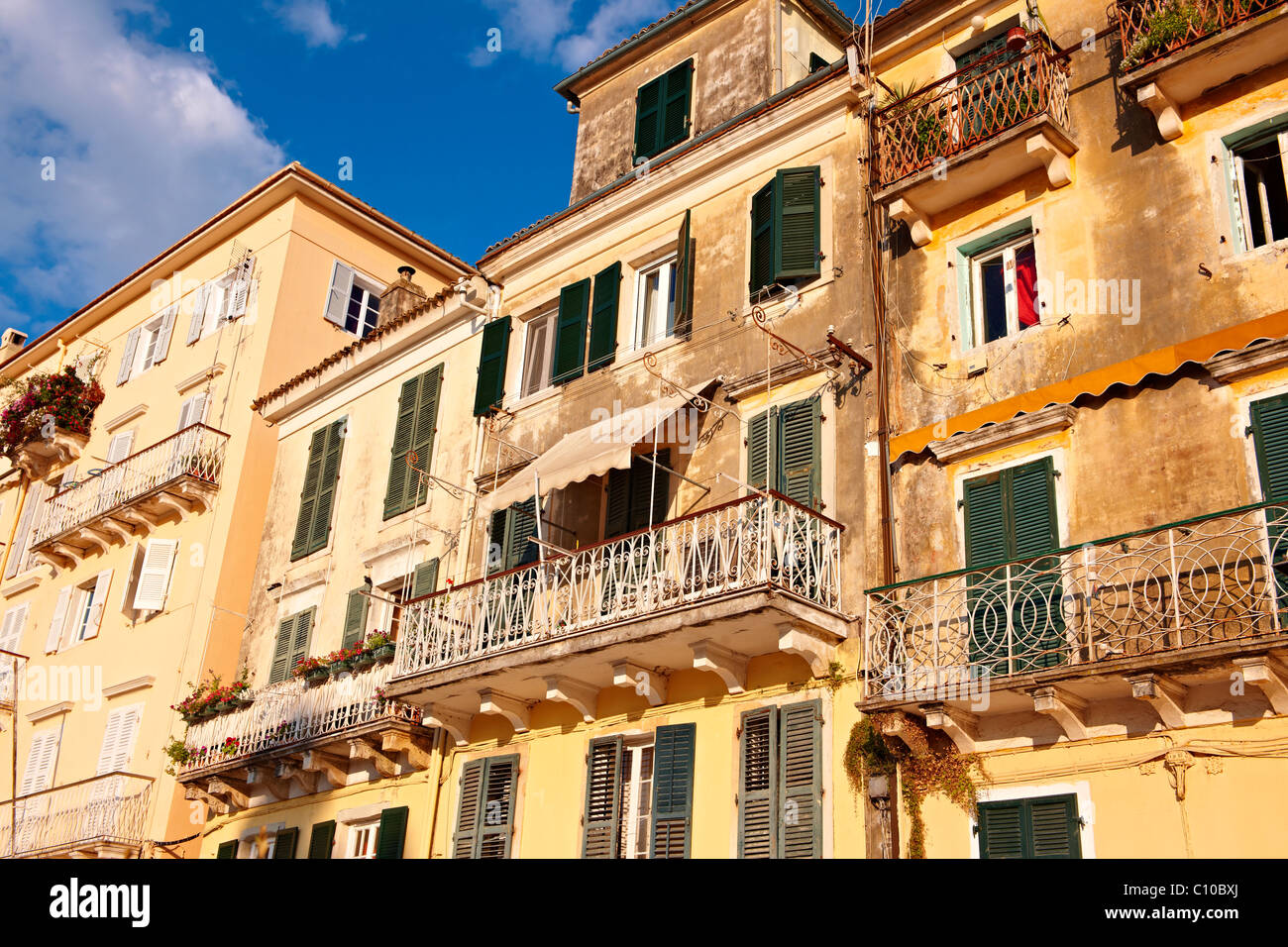 Italienischen Stil Wohnungen der griechischen Ionischen Inseln Korfu Stadt Stockfoto