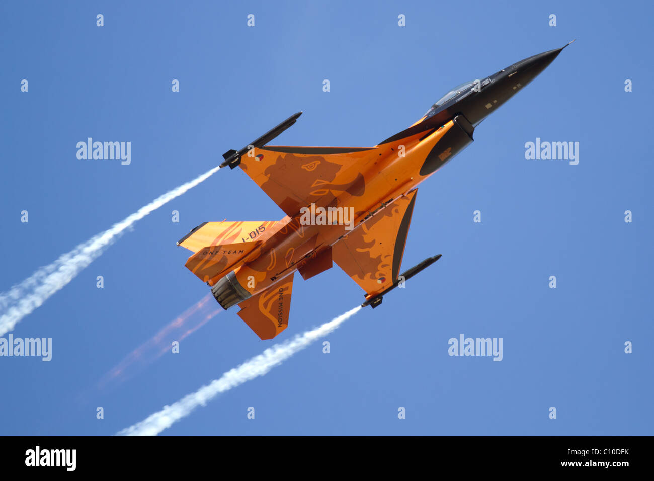 Royal Netherlands Air Force f-16 Fighting Falcon am Royal International Air Tattoo 2010 in Fairford. Stockfoto