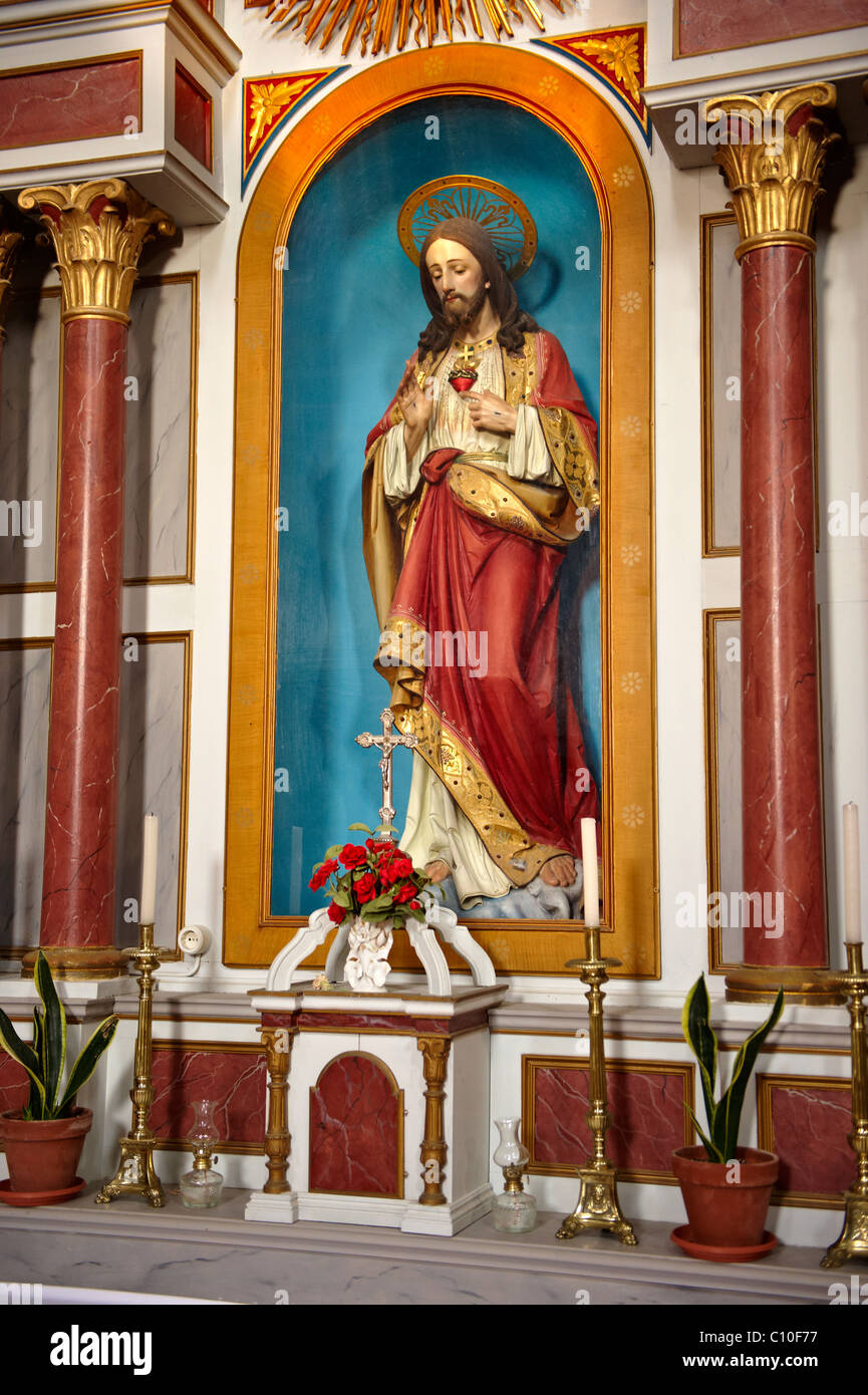 Interieur von der Neo Classic katholischer Kirche Ano Syros, Syros Island [Σύρος], griechischen Kykladen-Inseln Stockfoto