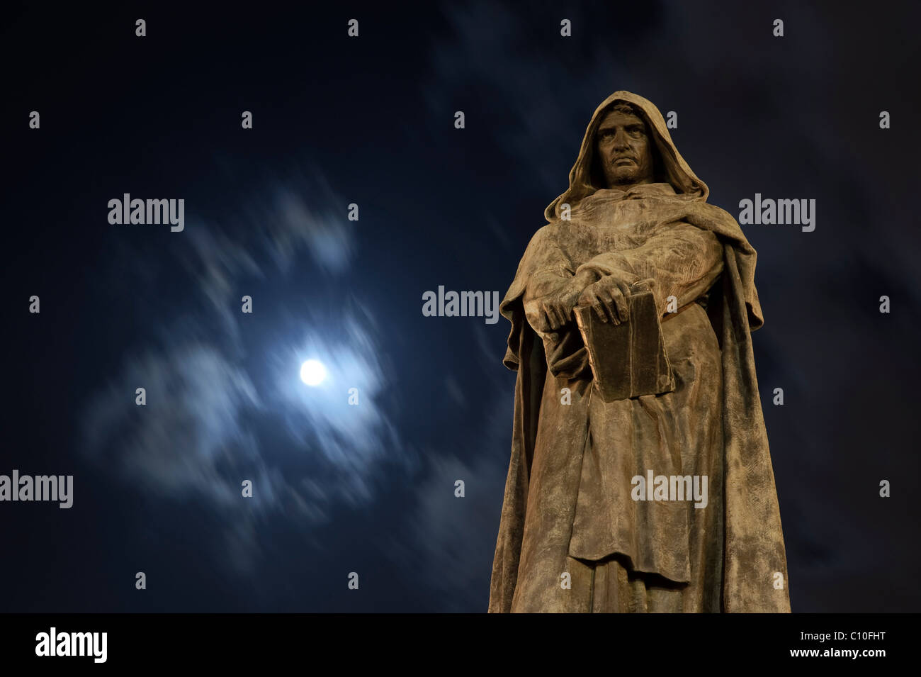 Statue des Philosophen Giordano Bruno in der Mitte des Campo de Fiori, Rom, Italien Stockfoto