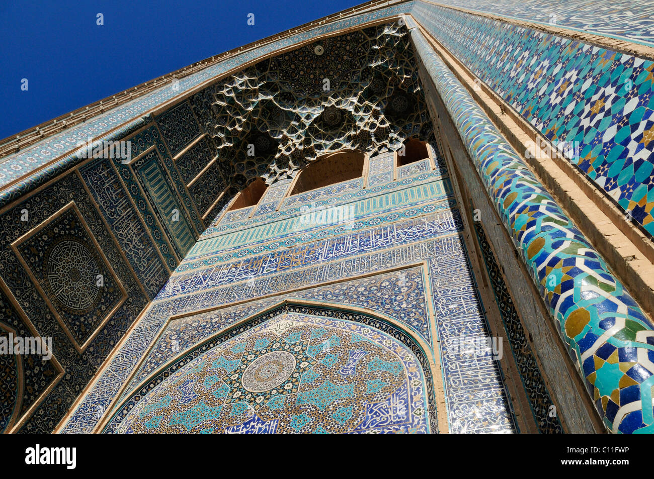 Bunte Fayence Kacheln am Freitag oder Congregational Moschee in die historische Stadt von Yazd, UNESCO-Weltkulturerbe, Iran Stockfoto
