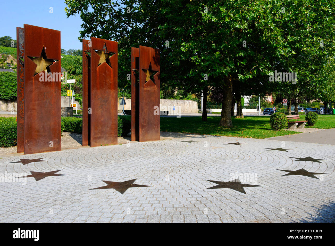 Denkmal in der Nähe des Schengenabkommens wurde auf dem Schiff Prinzessin Marie-Astrid 1985, Schengen, Luxemburg, Europa unterzeichnet. Stockfoto
