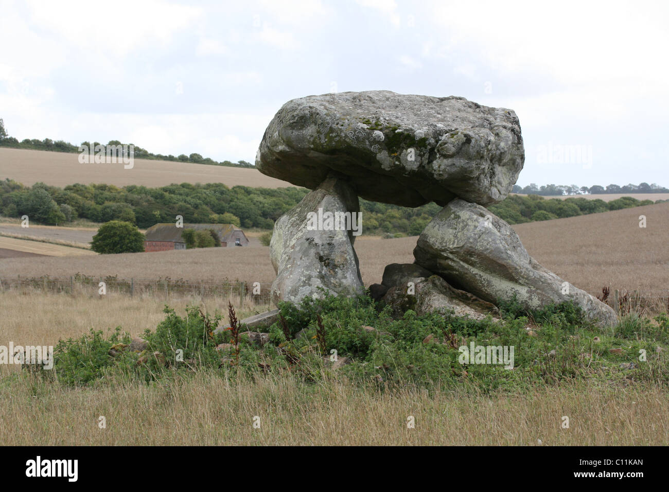 Der Teufel Den - Wiltshires nur Dolmen, Fyfield unten in der Nähe von Marlborough Stockfoto