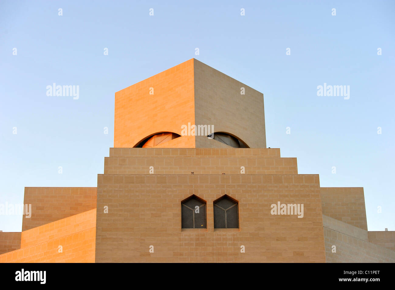 Museum für islamische Kunst, entworfen von I.M. PEI, Abend Atmosphäre, Corniche, Doha, Qatar, Persischer Golf, mittleren Osten, Asien Stockfoto