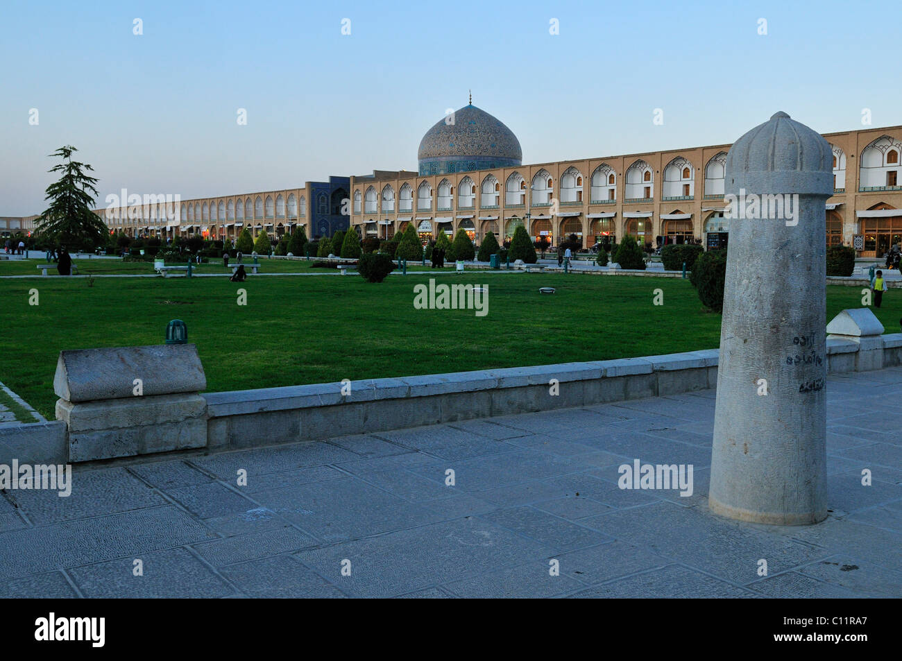 Meidan-e Emam, Naqsh-e Jahan, Imam-Platz mit Scheich Lotfollah, Lotf Allah Moschee, Isfahan, Esfahan, UNESCO-Weltkulturerbe Stockfoto