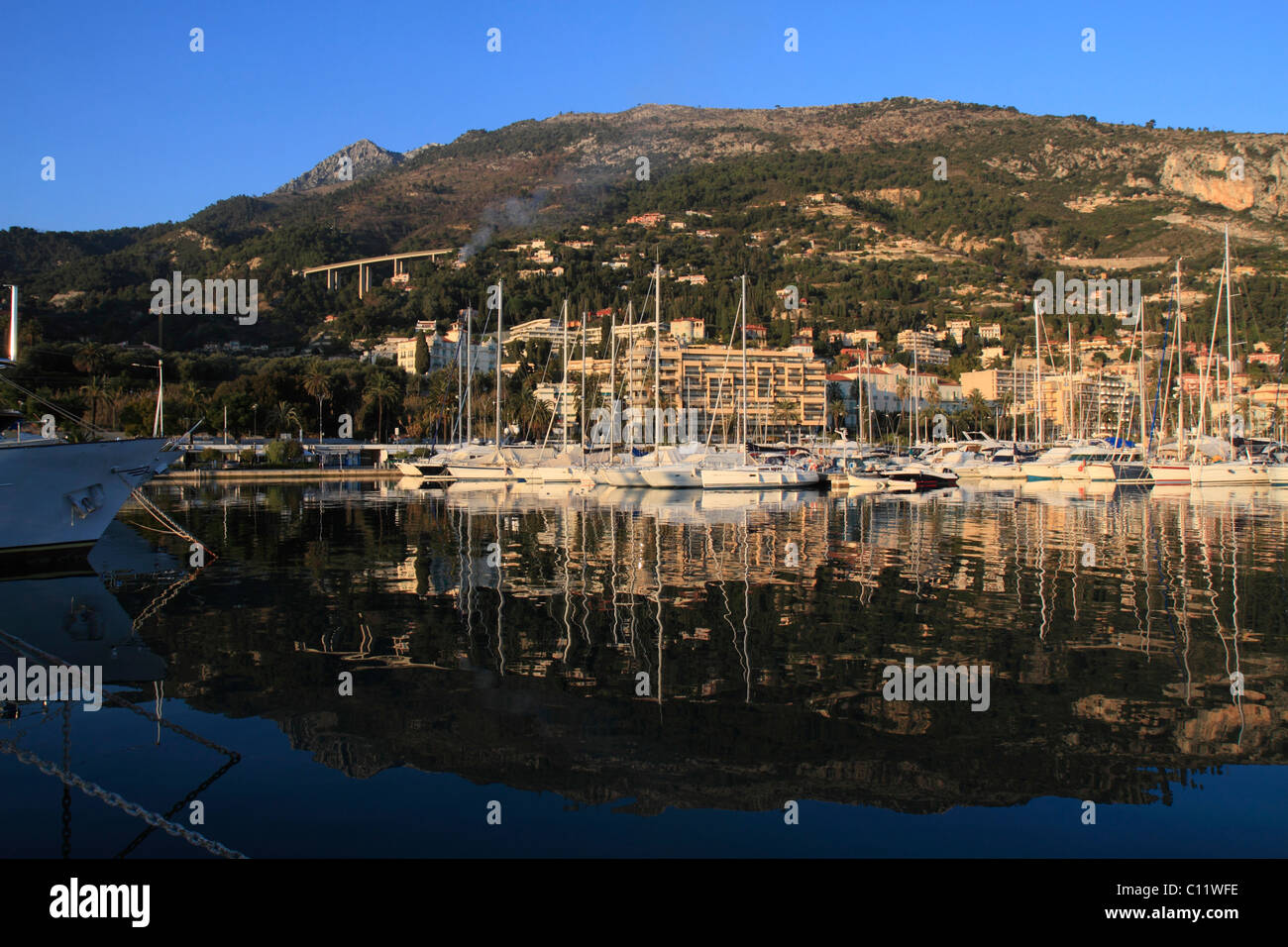 Marina Garavan, Menton, Alpes Maritimes, Région Provence-Alpes-Côte d ' Azur, Frankreich, Europa Stockfoto