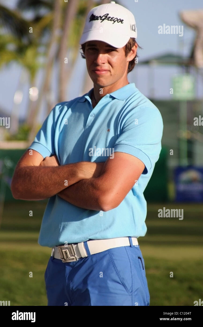 Stilvolle australischen PGA Golfer Aaron Baddeley steht auf dem Abschlag vor der 2005 Sony Open In Hawaii. Stockfoto