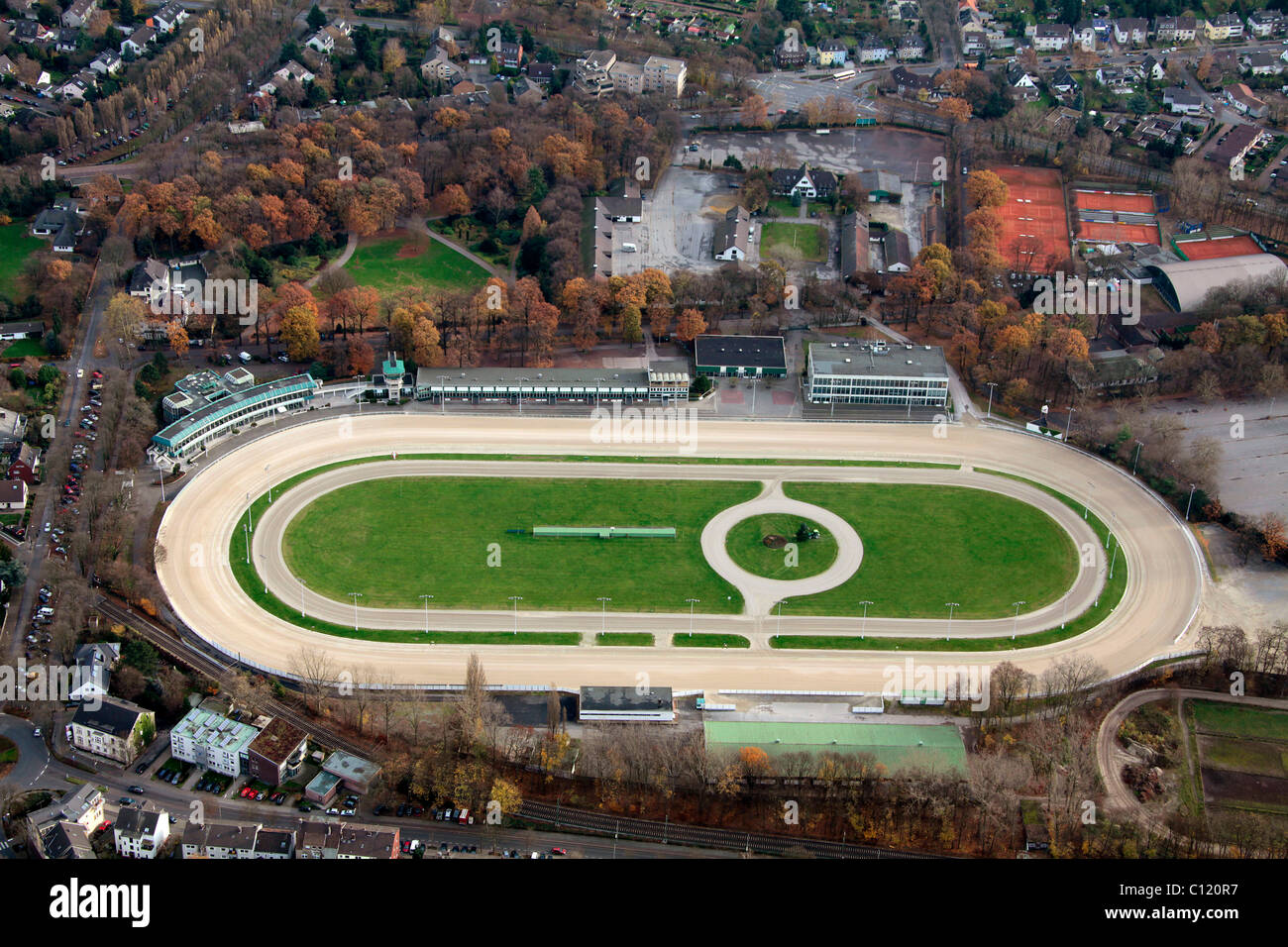 Luftaufnahme, Harness racing Track, Rennstrecke veranstaltet Dinslaken, Region Ruhrgebiet, Nordrhein Westfalen Stockfoto