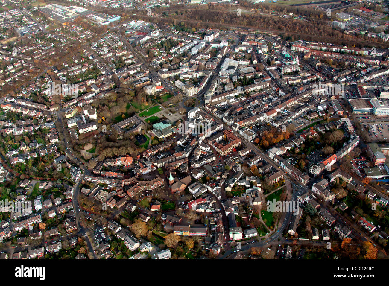 Luftbild, Stadtzentrum Dinslaken, Region Ruhrgebiet, Nordrhein-Westfalen, Deutschland, Europa Stockfoto
