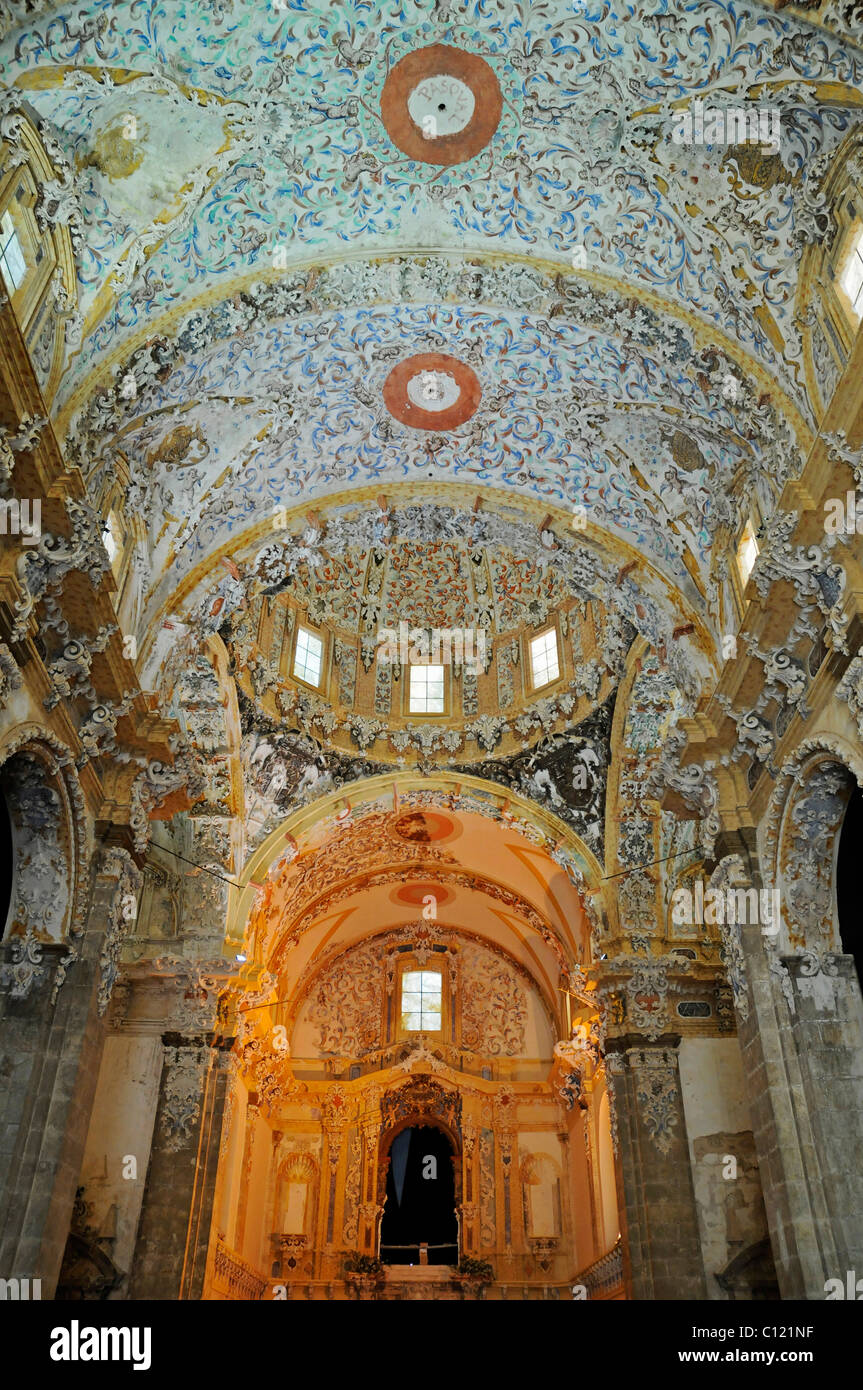 Gewölbte Decke, Stuck, bunte Dekorationen, Ornamente, Kirche der ehemaligen Zisterzienser Kloster Santa Maria De La Vall Digna Stockfoto