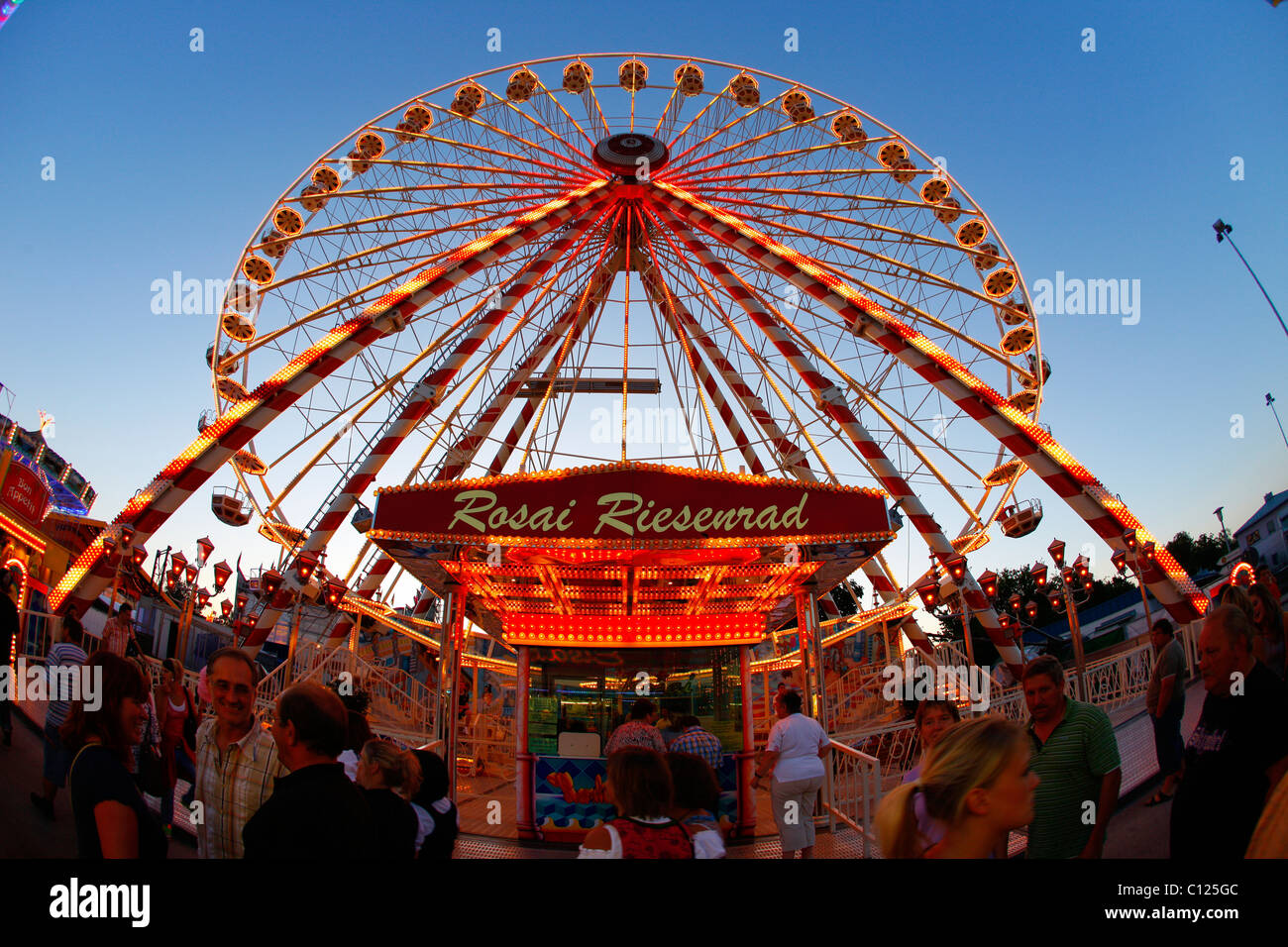 Riesenrad, Stimmung, Volksfest, Muehldorf Abend bin Inn, Bayern Stockfoto