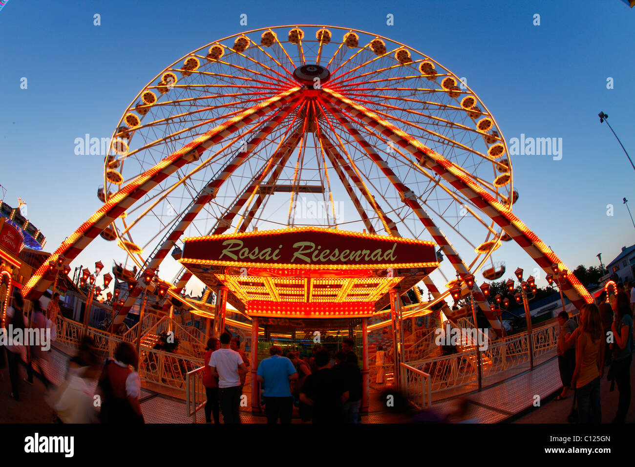Riesenrad, Stimmung, Volksfest, Muehldorf Abend bin Inn, Bayern Stockfoto